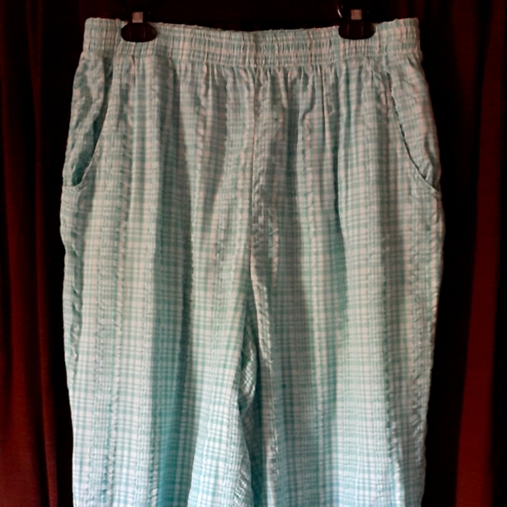 Only necessities capris